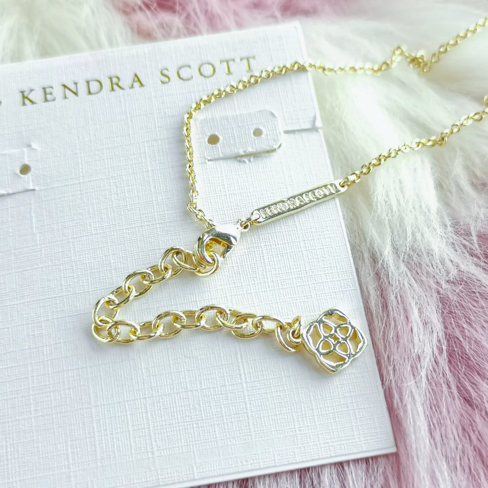 Gold Elisa Cobalt Cat's Eye Pendant Necklace - Picture 3 of 3